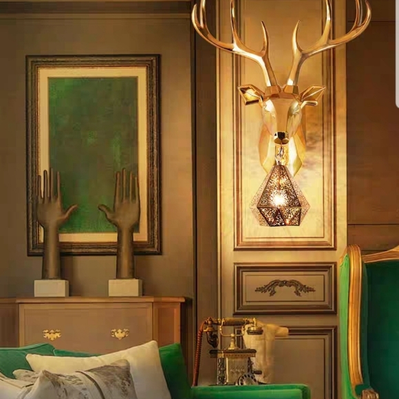 Contemporary Deer Head Wall Lamp - Picture 5 of 5